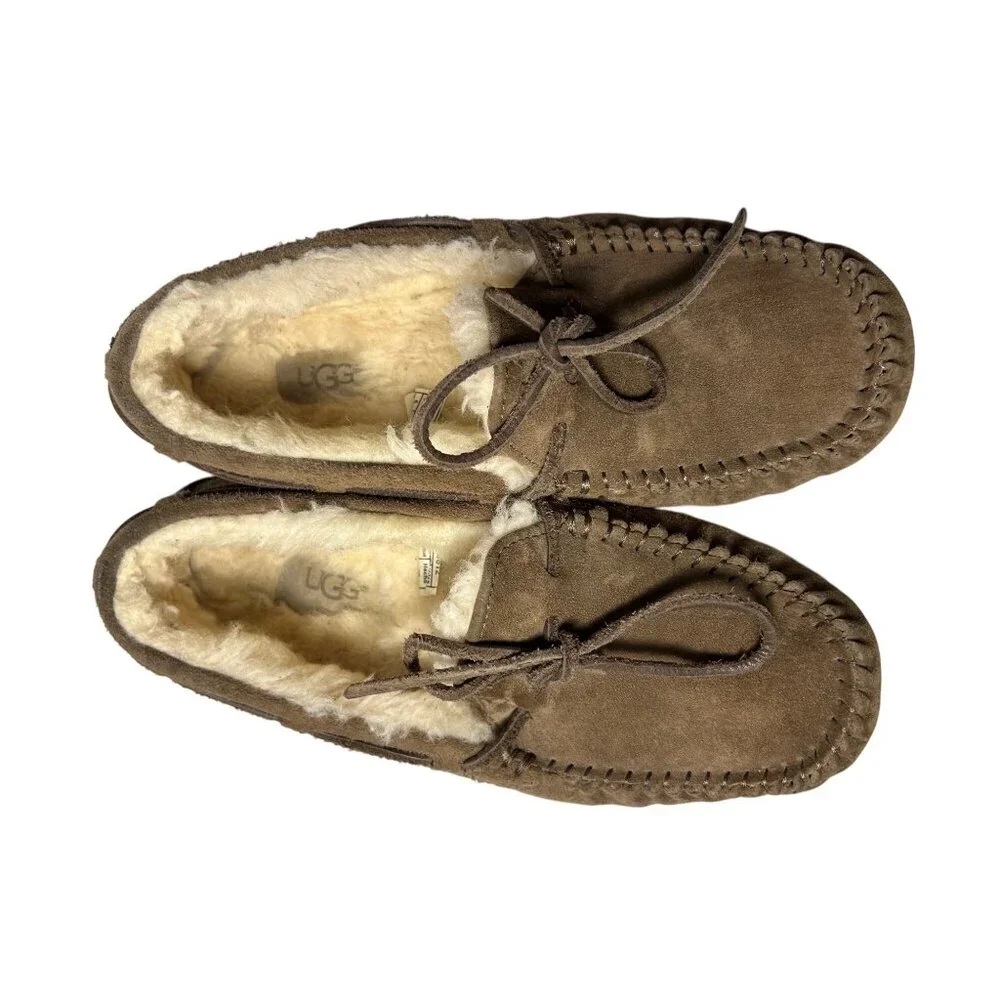 Ugg Womens Sz 6 Dakota Tan Suede Moccasin Slippers With Shearling Lining - Picture 2 of 7